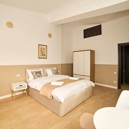 Hotel apartamentowy Dona Premier 3*
