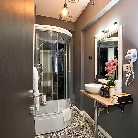 Hotel apartamentowy Dona Premier 3*