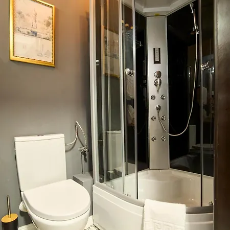 Hotel apartamentowy Dona Premier 3*