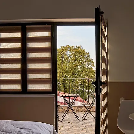 Dona Premier Lejlighedshotel