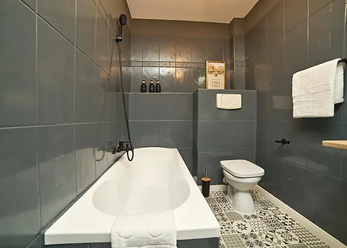 Aparthotel Dona Premier