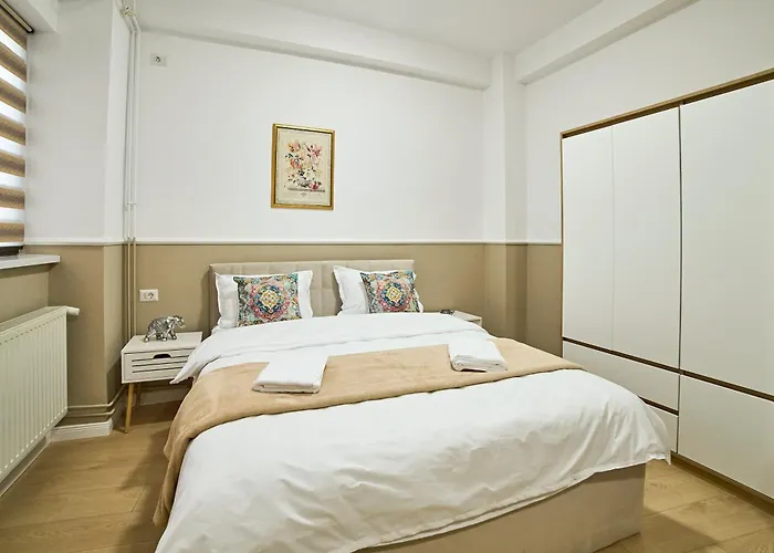 Dona Premier Aparthotel 3*