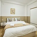 Dona Premier アパートホテル 3*