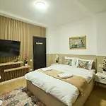 Dona Premier アパートホテル