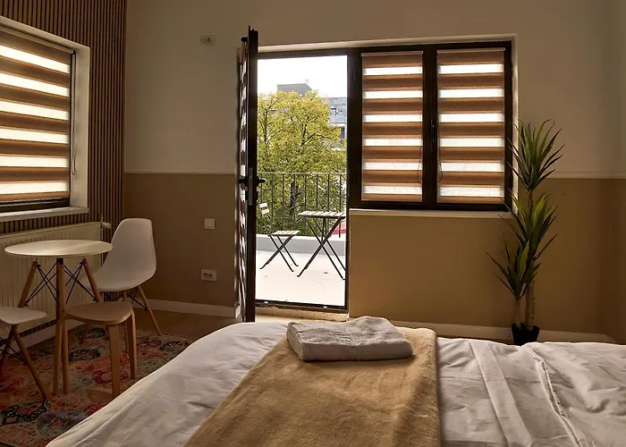 Dona Premier 3*